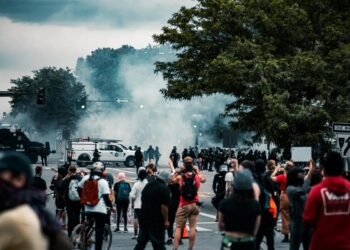 Here's What An Astrologer Wants You To Know About Horoscopes 8 post 9